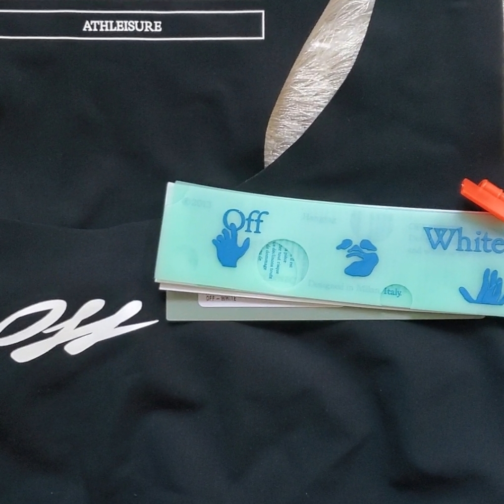 Off White Logo Sports Bra - Picture 3 of 4